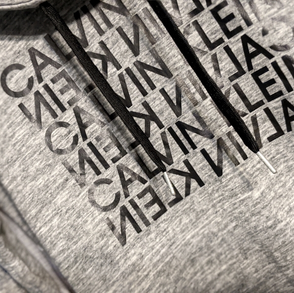 Calvin klein sweater - Picture 1 of 5